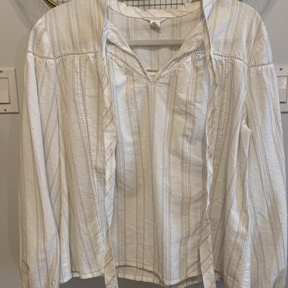 Must-Have Nordstrom White Blouse, Caslon, L, NWT!